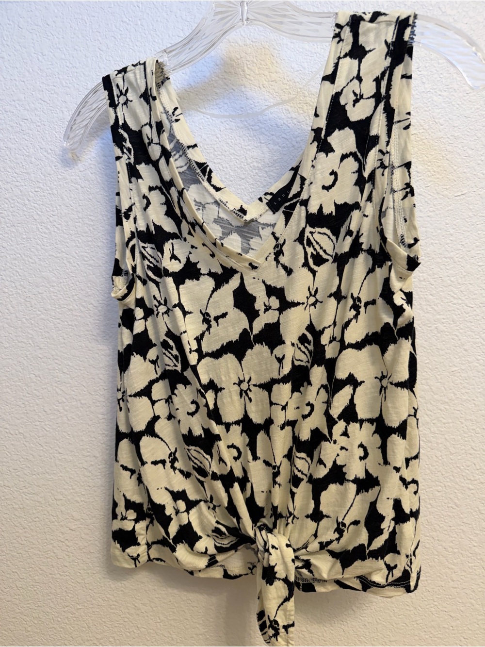 Sanctuary Black and Cream Floral Tie-Front V-Neck Tank Top